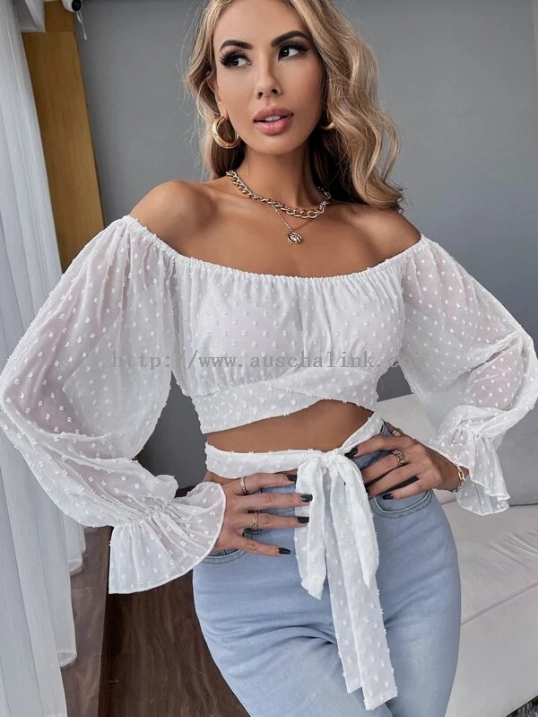 New Design Long Sleeve Shoulder Solid Swiss Polka Dot Lotus Sleeve Lace Front Short Fashion Top for Women
