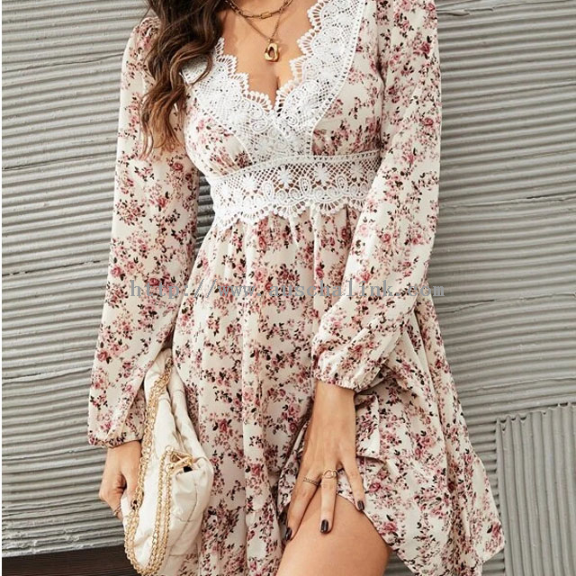 OEM/ODM High waist V-neck Ditsy Floral Print Lace Insert Lantern Sleeve casual Dress for women